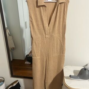 Sleeveless Tan Textured V‑Neck Jumpsuit